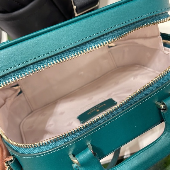 Kate Spade monstera leaves traveler trunk crossbody bag - Picture 13 of 16